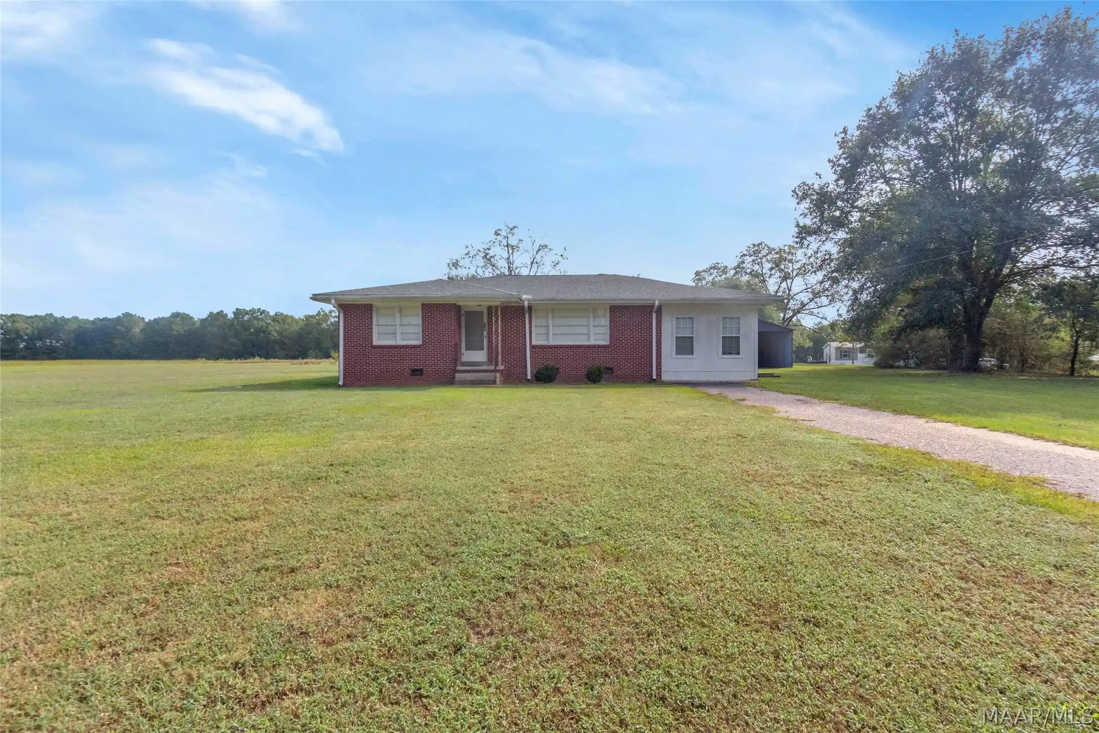 Single family home for sale at 228 Neman Rd, Tallassee, AL 36078 | MLS# 591207