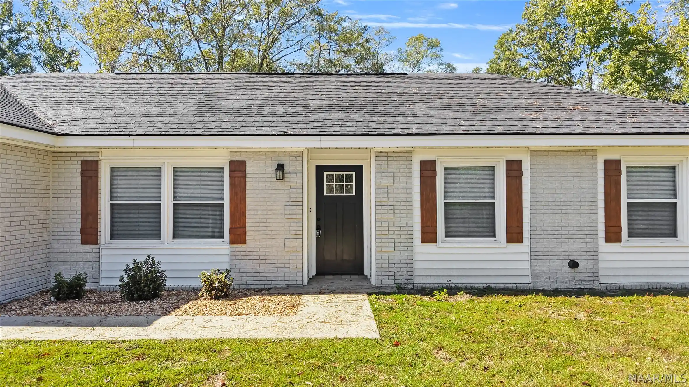 Single family home for sale at 1240 Chalk Hl Rd, Tallassee, AL 36078 | MLS# 591202