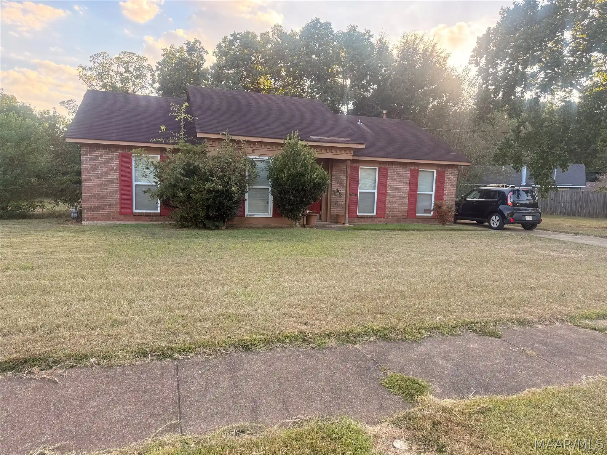 Photo 1 of Single family home for sale at 5808 Acacia Ct, Montgomery, AL 36117 | MLS# 591435 | Listing updated on 2026-10-21