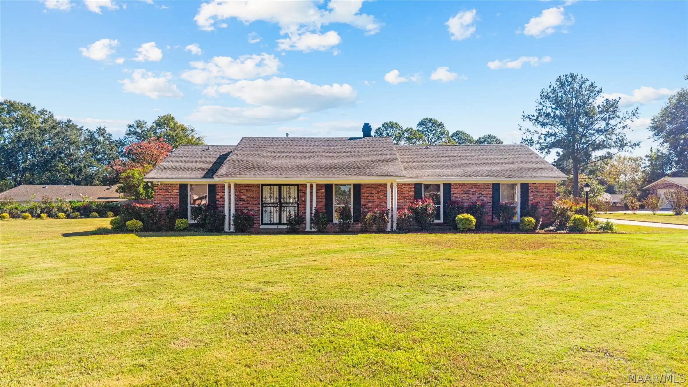 Single family home for sale at 101 Natchez Ct, Montgomery, AL 36117 | MLS# 591331