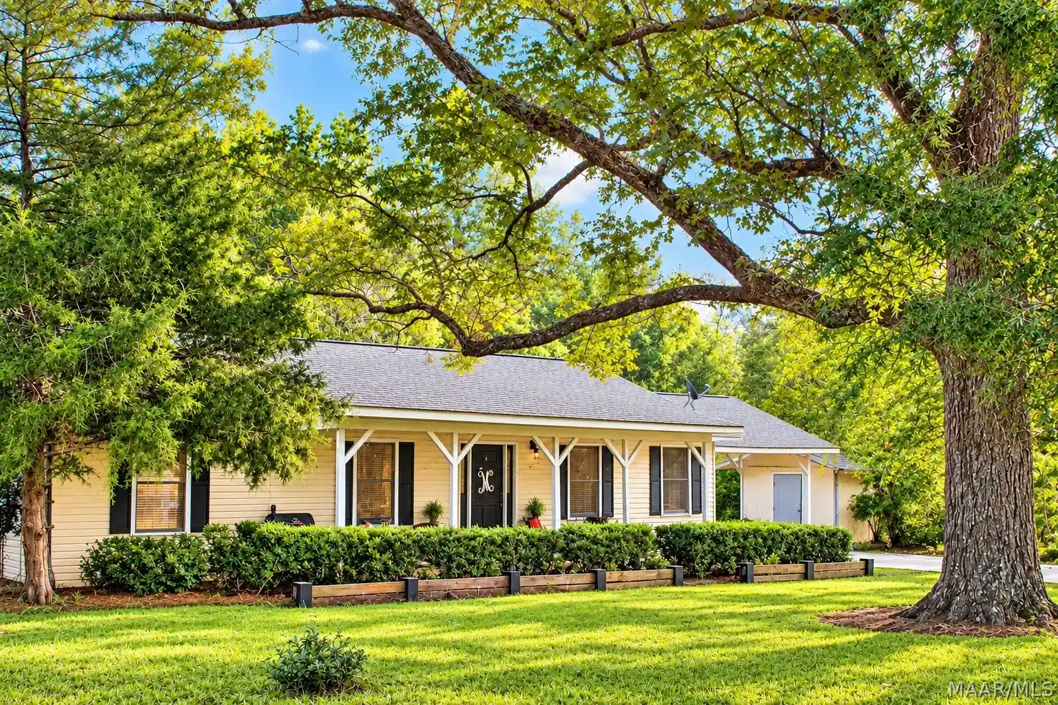 Photo 1 of Single family home for sale at 17245 Old Pike Rd, Fitzpatrick, AL 36029 | MLS# 591499 | Listing updated on 2026-10-25