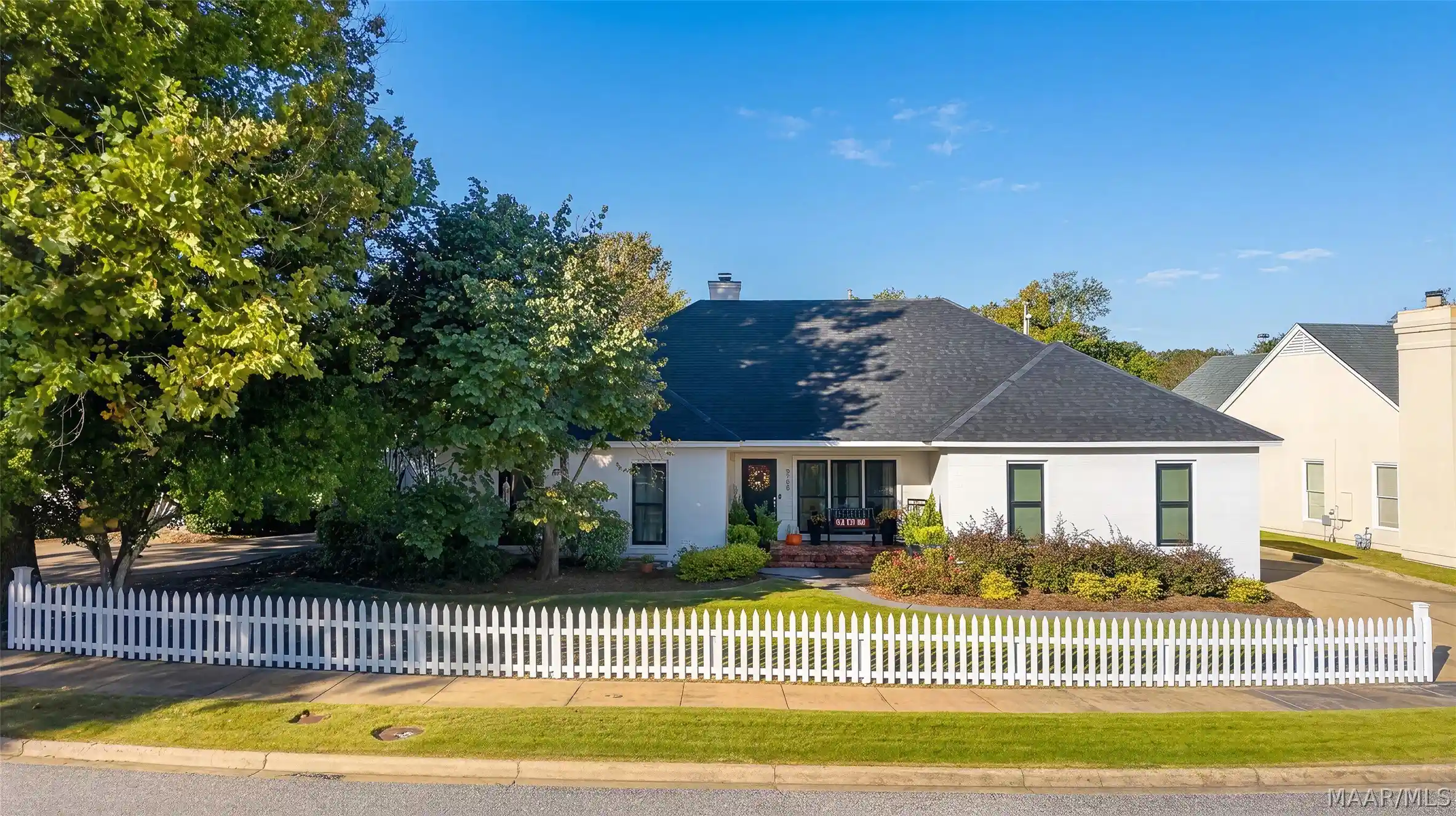 Single family home for sale at 8108 Oak Aly, Montgomery, AL 36117 | MLS# 591625