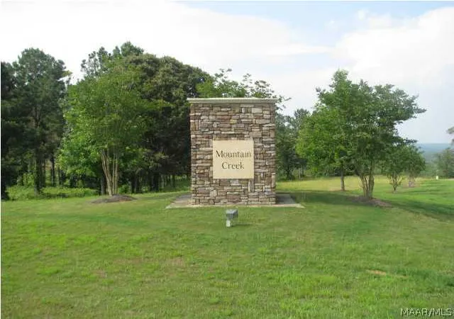 Homes for sale in Deatsville, AL | 250 Merrill Ln, Deatsville, AL 36022 | MLS# 314058