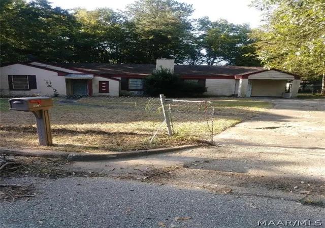Photo 1 of Sale Pending at 3578 Gilmer Ave, Montgomery, AL 36105 | MLS# 440595 | Listing updated on 2024-09-30