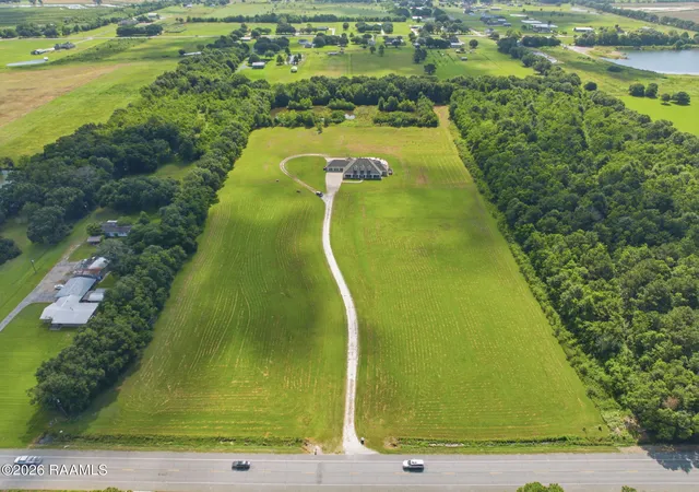 4th image of 16052 Louisiana 26, Jennings, LA 70546 | MLS# 2600007131