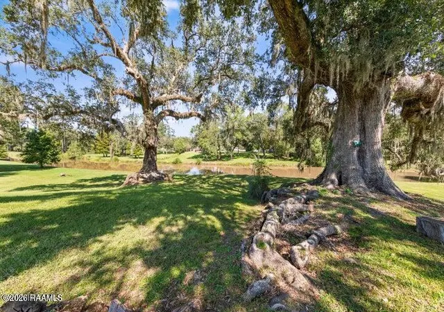 3rd image of 1058 Angelwood Cir, Breaux Bridge, LA 70517 | MLS# 2600006616