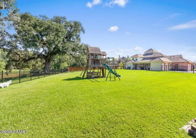 4th image of 1058 Angelwood Cir, Breaux Bridge, LA 70517 | MLS# 2600006616
