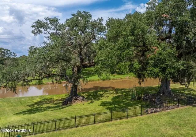 5th image of 1058 Angelwood Cir, Breaux Bridge, LA 70517 | MLS# 2600006616