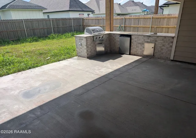 Homes for sale in Youngsville, LA | 208 Amsterdam Ave, Youngsville, LA 70592 | MLS# 2600006272