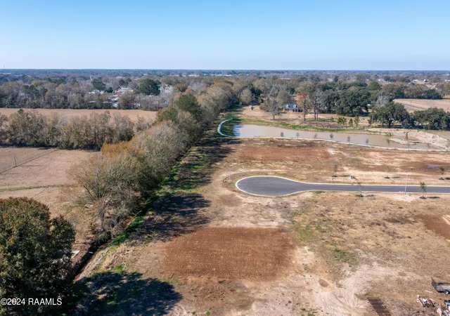 4th image of 117 Marifito Ln, Lafayette, LA 70507 | MLS# 24000392