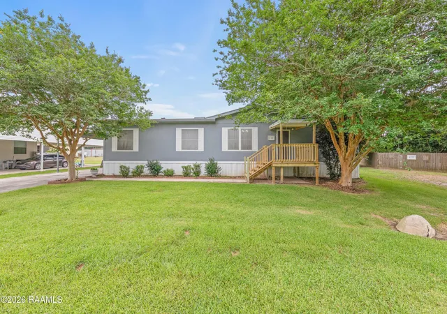 2nd image of 111 Blanco Dr, Youngsville, LA 70592 | MLS# 2600005672