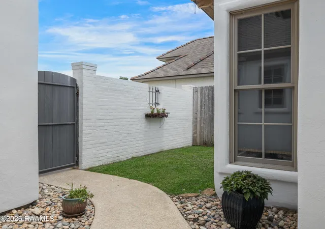 Photo 2 of Single family home for sale at 123 Croft Row, Lafayette, LA 70503 | MLS# 2600005873 | Listing updated on 2026-09-04