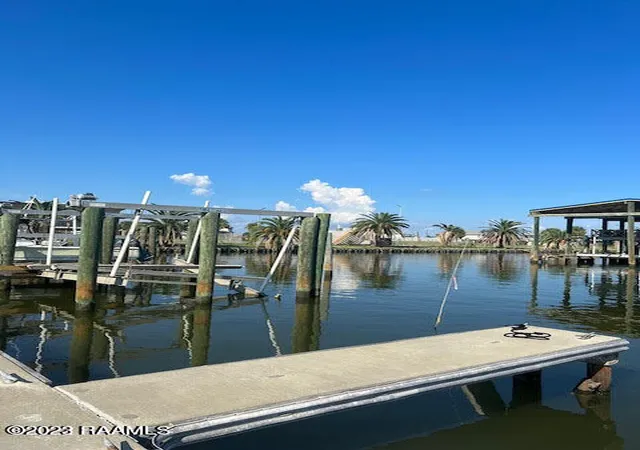 2nd image of 411 Admiral Craik Dr #17, Grand Isle, LA 70358 | MLS# 23011024