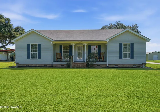Homes for sale in New Iberia, LA | 5017 Creighton Dr, New Iberia, LA 70560 | MLS# 2600005961