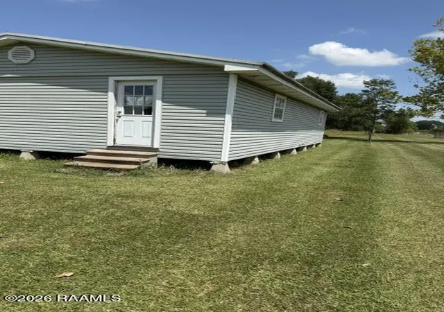 3rd image of 1405 Leed Champagne Rd #B, Saint Martinville, LA 70582 | MLS# 2600007695