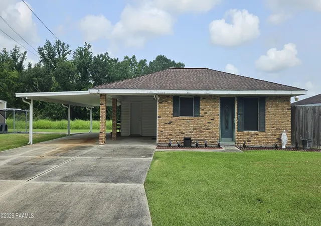 Homes for sale in Patterson, LA | 218 Haney St, Patterson, LA 70392 | MLS# 2600005778