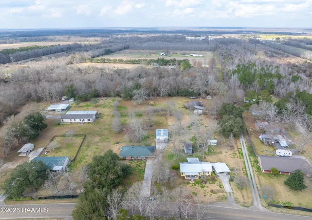 Homes for sale in Breaux Bridge, LA | 1235 Grand Anse Hwy, Breaux Bridge, LA 70517 | MLS# 2600001131
