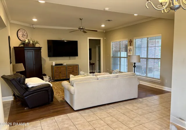 3rd image of 407 Hillbrooke Dr, Broussard, LA 70518 | MLS# 2600006010
