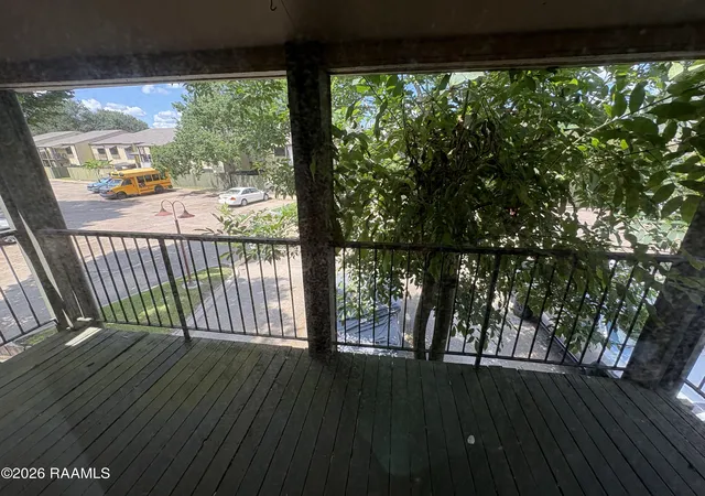 2nd image of 220 Doucet Rd, Lafayette, LA 70503