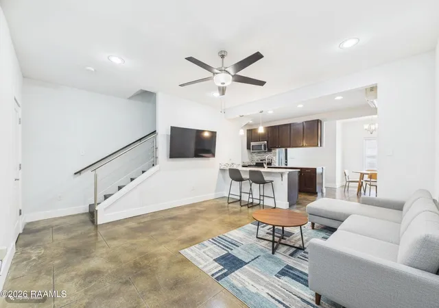 2nd image of 113 Bayou St #112, Lafayette, LA 70503 | MLS# 2600005546