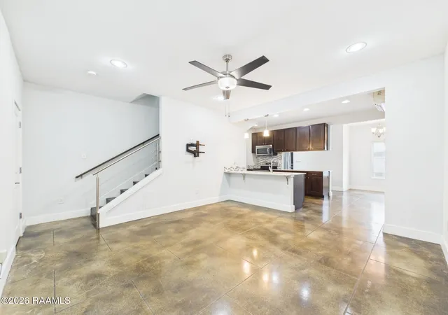 3rd image of 113 Byp St, Lafayette, LA 70503