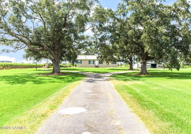 Photo 2 of Manufactured home for sale at 2939 W Aladin Rd, Erath, LA 70533 | MLS# 2600008149 | Listing updated on 2026-09-09