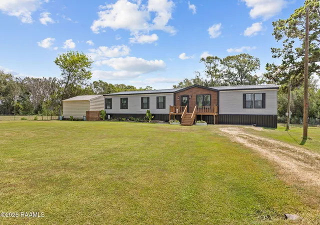 Photo 2 of Manufactured home for sale at 206 Mcmillan Ave, Iota, LA 70543 | MLS# 2600007870 | Listing updated on 2026-08-24