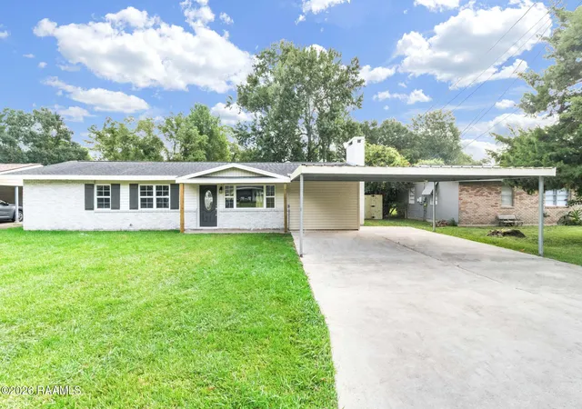 Photo 1 of Single family home for sale at 725 Harrell Dr, Lafayette, LA 70503 | MLS# 2600007328 | Listing updated on 2026-09-16