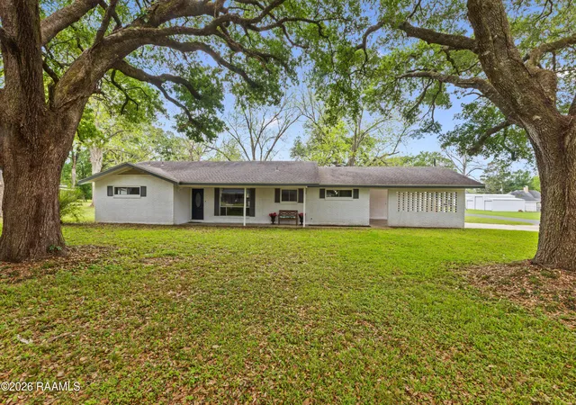 Photo 1 of Single family home for sale at 211 Mitze Dr, Lafayette, LA 70507 | MLS# 2600003689 | Listing updated on 2026-08-14