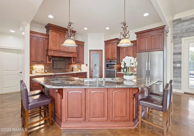 Photo 3 of Single family home for sale at 7603 Sugar Oaks Rd, New Iberia, LA 70563 | MLS# 2600007136 | Listing updated on 2026-08-25