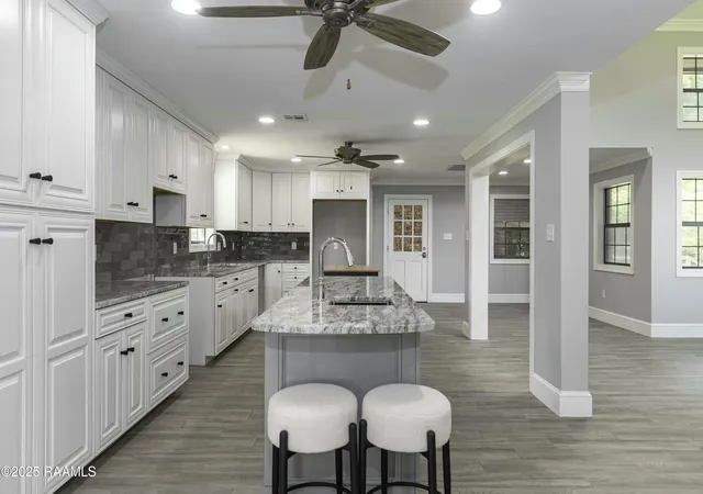 3rd image of 3936 Bayou Blvd, New Iberia, LA 70563 | MLS# 2500001907