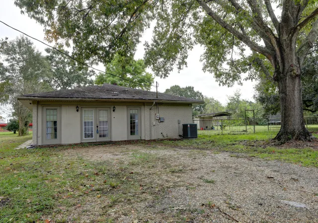 21st image of 807 La Neuville Rd, Lafayette, LA 70508 | MLS# 18010422