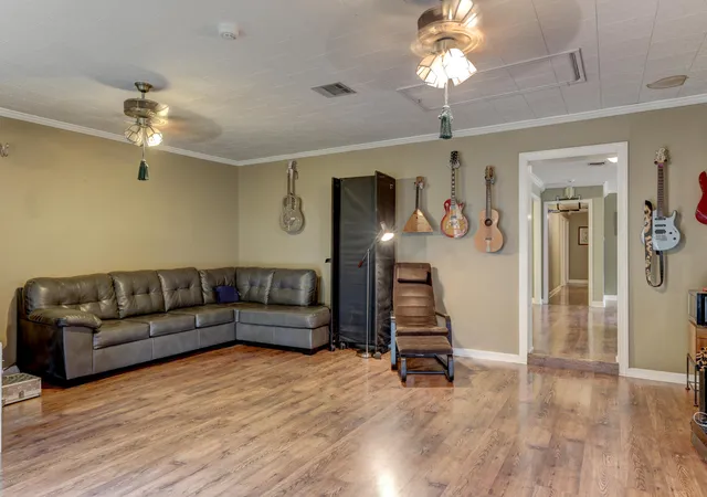 4th image of 807 La Neuville Rd, Lafayette, LA 70508 | MLS# 18010422