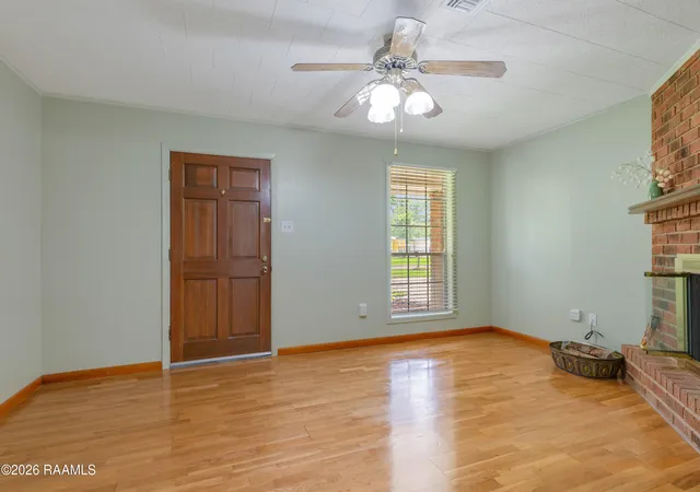 Homes for sale in New Iberia, LA | 102 Medearis Dr, New Iberia, LA 70563 | MLS# 2600006154