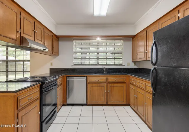 Photo 4 of Single family home for sale at 1102 Broadmoor Blvd, Lafayette, LA 70503 | MLS# 2600004999 | Listing updated on 2026-09-03