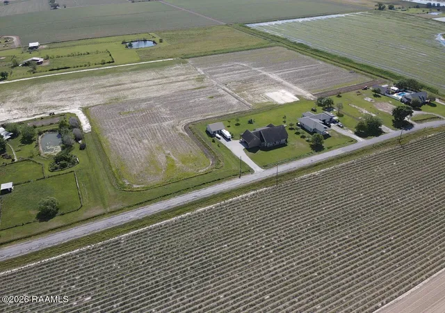 Photo 2 of House for sale at Enis Rd, Maurice, LA 70555 | MLS# 2600002715 | Listing updated on 2026-08-17