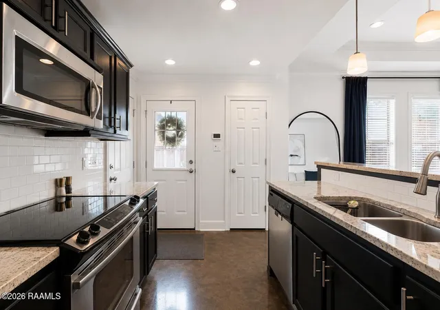 4th image of 124 Fullerton Lane, Lafayette, LA 70508 | MLS# 2600007481