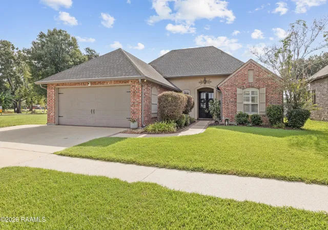 Photo 1 of Sale Pending at 803 Flambant Dr, Broussard, LA 70518 | MLS# 2600007950 | Listing updated on 2026-09-04
