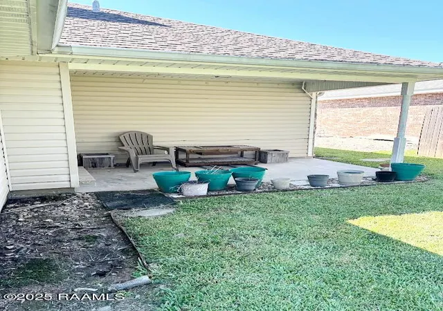 Photo 3 of Single family home for sale at 114 Herlil Cir, Carencro, LA 70520 | MLS# 2500003954 | Listing updated on 2026-08-10