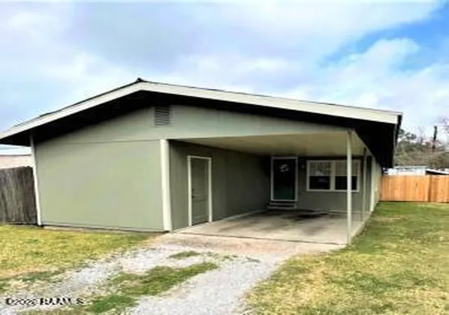 1st image of 105 W Cedar St, Lafayette, LA 70501 | MLS# 2600007899