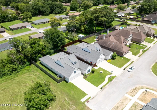 37th image of 400 Croft Row, Lafayette, LA 70503 | MLS# 2600006301