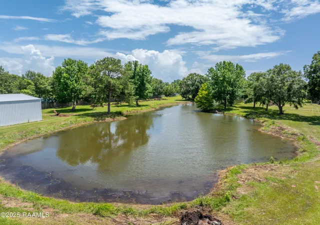 image of 100 Hidden Cypress Cvs, Broussard, LA 70518 | MLS# 2500000023