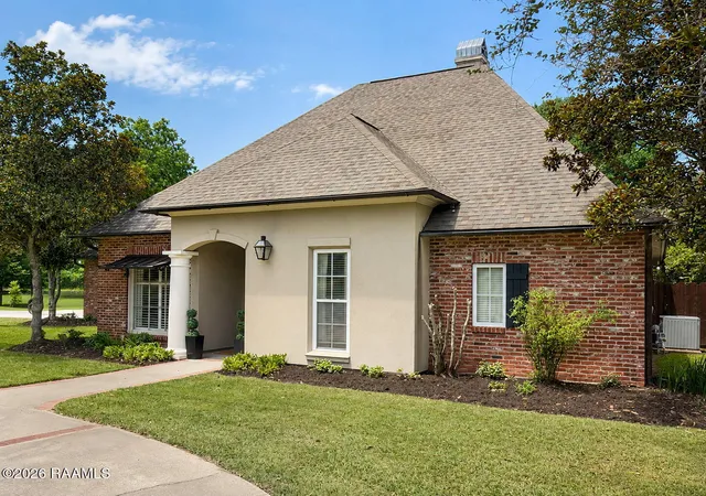3rd image of 649 Southwood Dr, Opelousas, LA 70570 | MLS# 2600006525