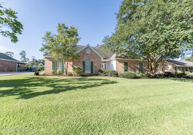 5th image of 13 Bayou Oaks Dr, Crowley, LA 70526 | MLS# 2600005143