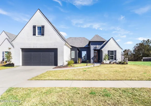 2nd image of 202 Ashgrove Ln, Youngsville, LA 70592 | MLS# 2600000449