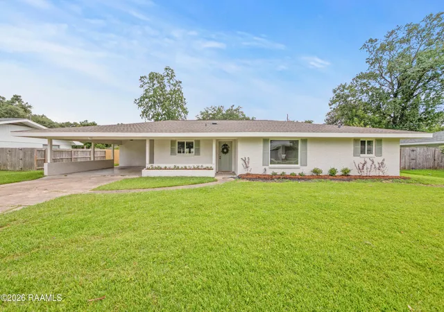 Photo 1 of Sale Pending at 406 Claymore Dr, Lafayette, LA 70503 | MLS# 2600006685 | Listing updated on 2026-09-07