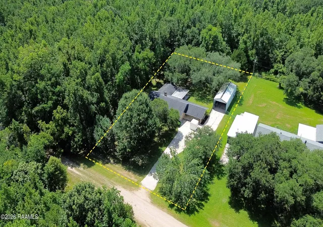 4th image of 102 Pirogue Rd, Carencro, LA 70520 | MLS# 2600006765