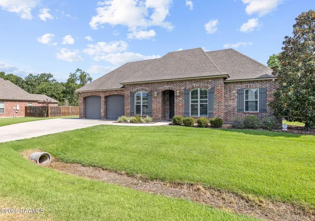 2nd image of 201 Pontchartrain Dr, Carencro, LA 70520 | MLS# 2600007432