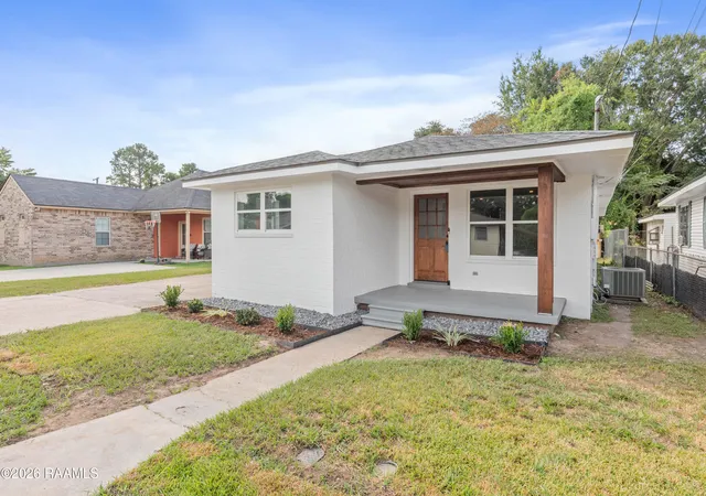 Photo 1 of Single family home for sale at 216 Allen St, Lafayette, LA 70501 | MLS# 2600007977 | Listing updated on 2026-08-26