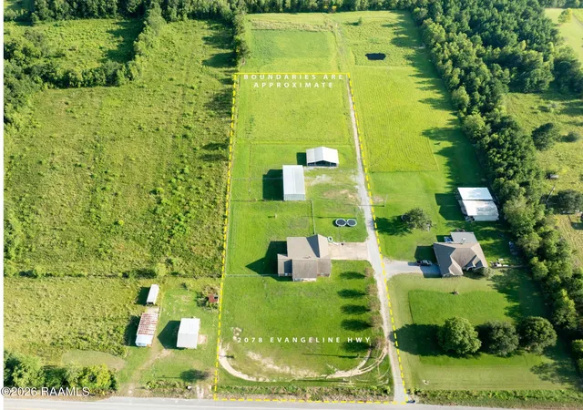 Photo 2 of Sale Pending at 2078 Evangeline Hwy, Jennings, LA 70546 | MLS# 2600007498 | Listing updated on 2026-09-09